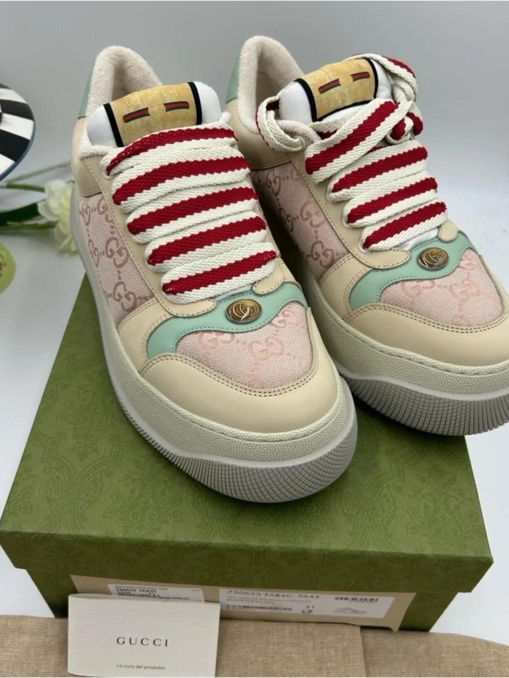 Women's Gucci GG screener sneakers size 41/10 US made in Italy